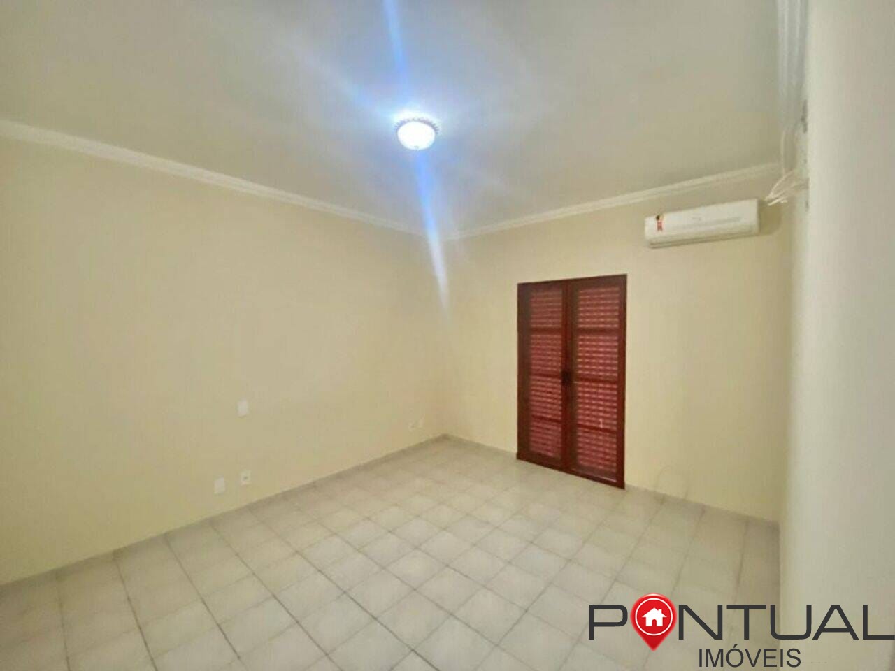 Casa a venda de 3 quartos 1 suíte bairro bassan marília - ve