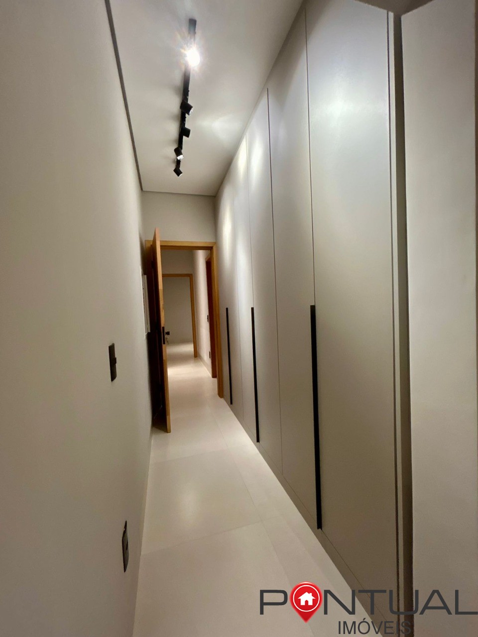 Casa à venda Marília Terras da Fazenda Casa luxo piscina 3 suítes closet aceita permuta Pontual Imóveis - sua imobiliária em Marília de confiança