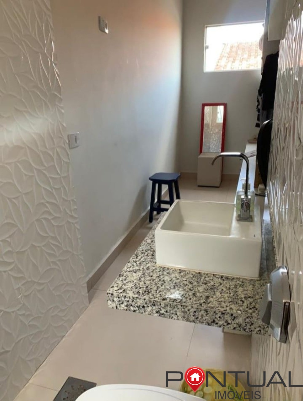 Casa à venda em marília-sp no bairro palmital. Confira!