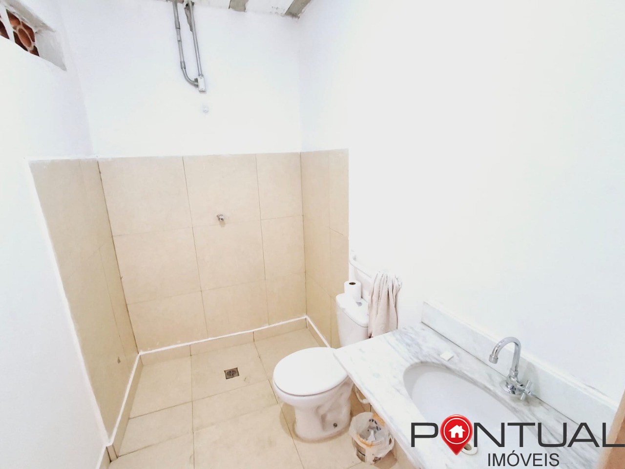 Barracão Comercial à Venda e para alugar no Bairro Marília. Confira!