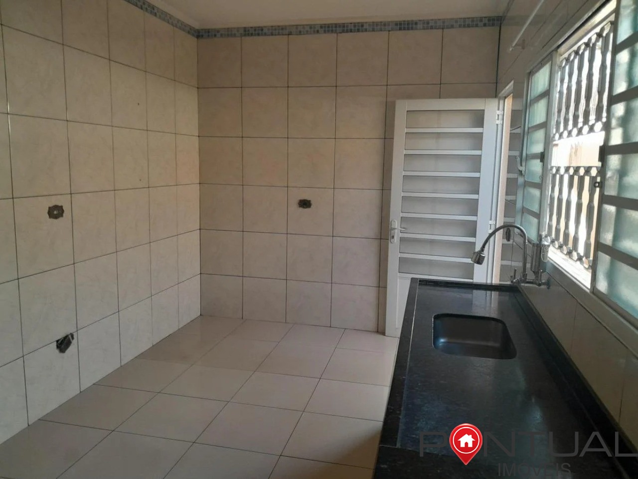 Imperdível casa à venda em marília-sp no bairro parque são j