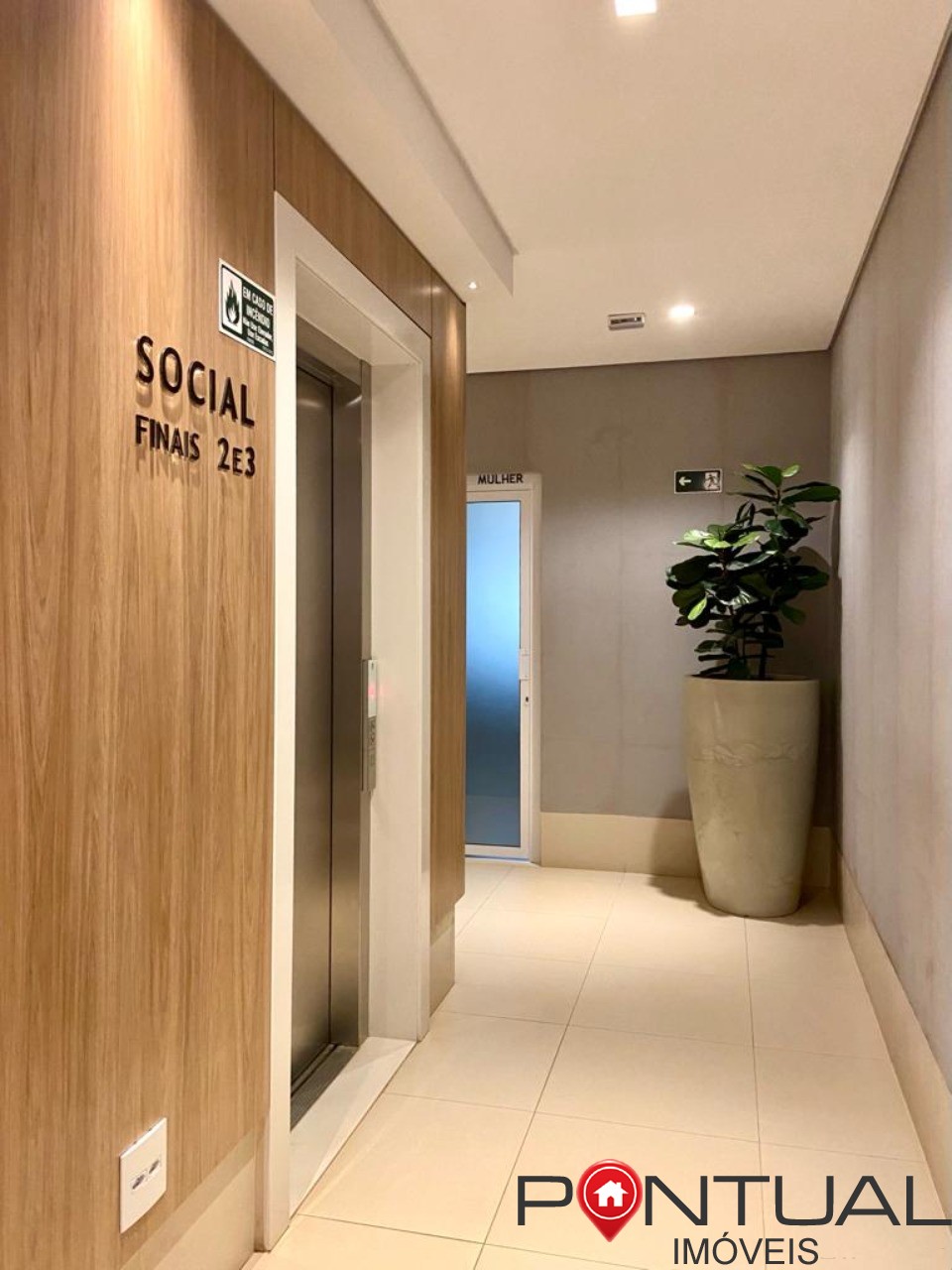 Apartamento de luxo à venda em Marília-SP, Jardim São Geraldo: 3 quartos, 3 suítes, 1 sala, 4 banheiros, 2 vagas de garagem, 145,50 m².