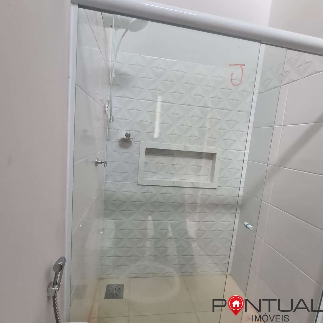 Casa à venda em Marília-SP no bairro Palmital. Conheça!