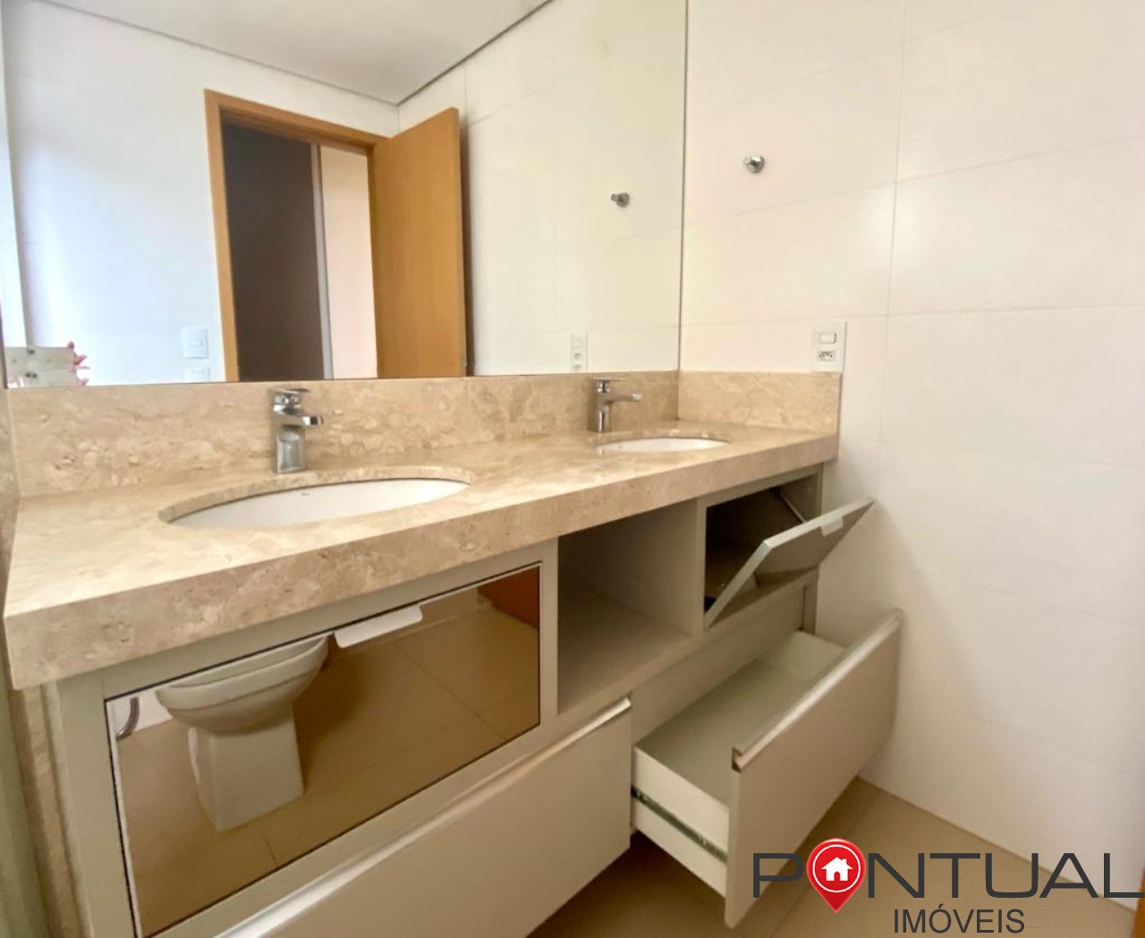 Apartamento de luxo à venda em Marília-SP, Jardim São Geraldo: 3 quartos, 3 suítes, 1 sala, 4 banheiros, 2 vagas de garagem, 145,50 m².