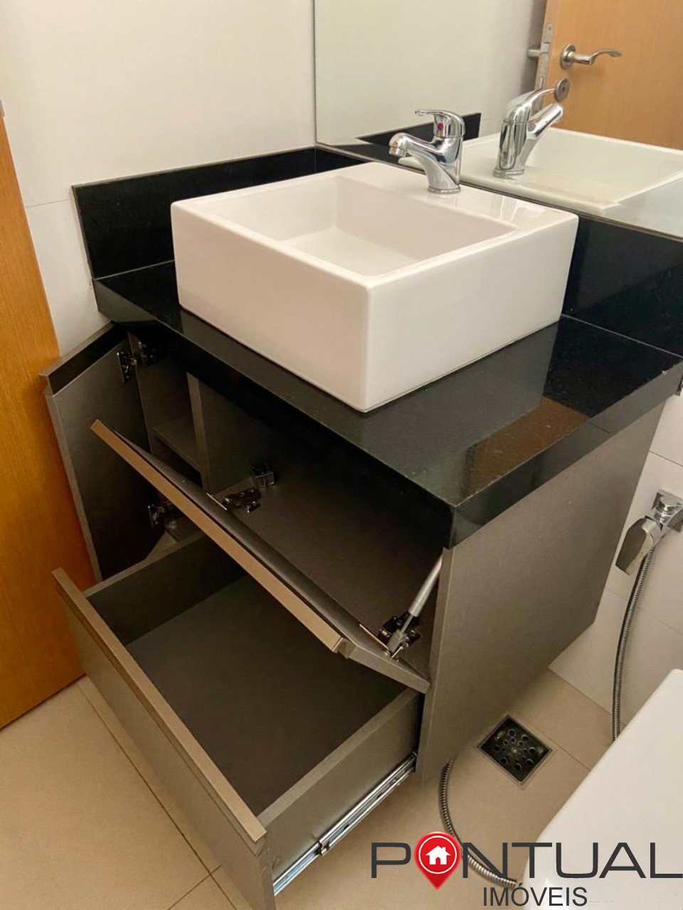 Apartamento de luxo à venda em Marília-SP, Jardim São Geraldo: 3 quartos, 3 suítes, 1 sala, 4 banheiros, 2 vagas de garagem, 145,50 m².