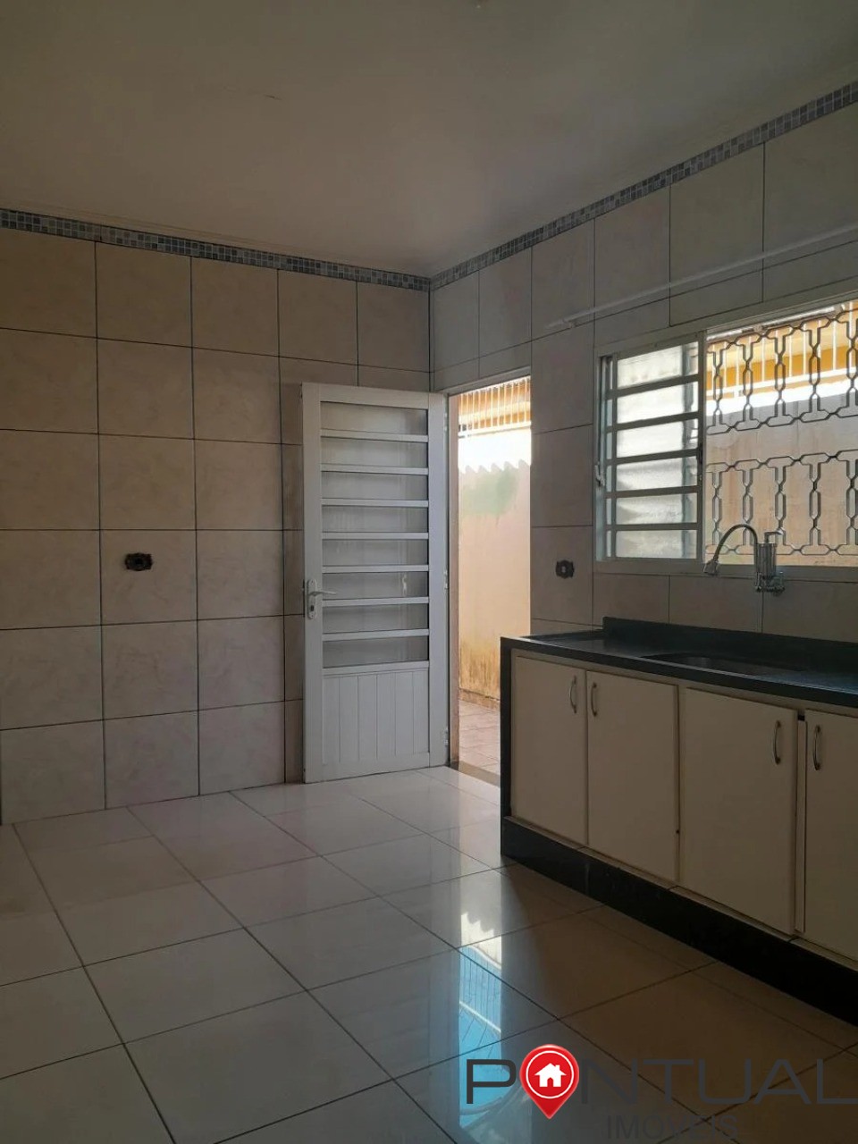 Imperdível casa à venda em marília-sp no bairro parque são j