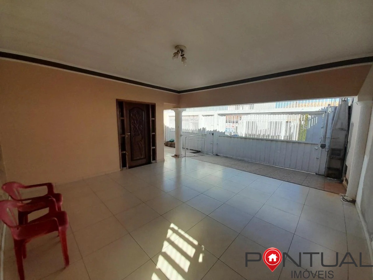 Imperdível Casa à Venda em Marília-SP no Bairro Parque São Jorge. Venha conhecer!