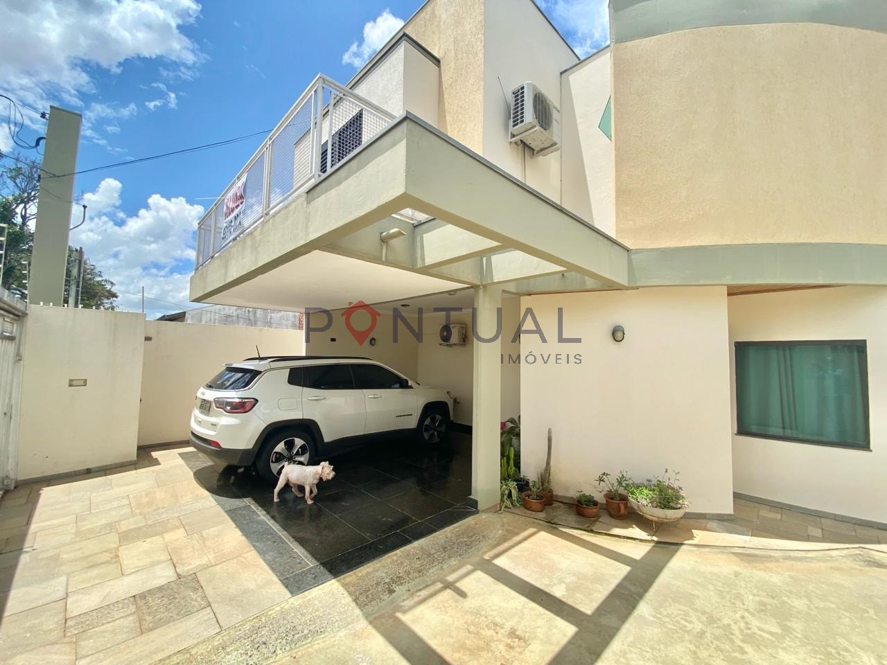 Casa para alugar em Marília-SP, Jardim Acapulco. Venha coonhecer!