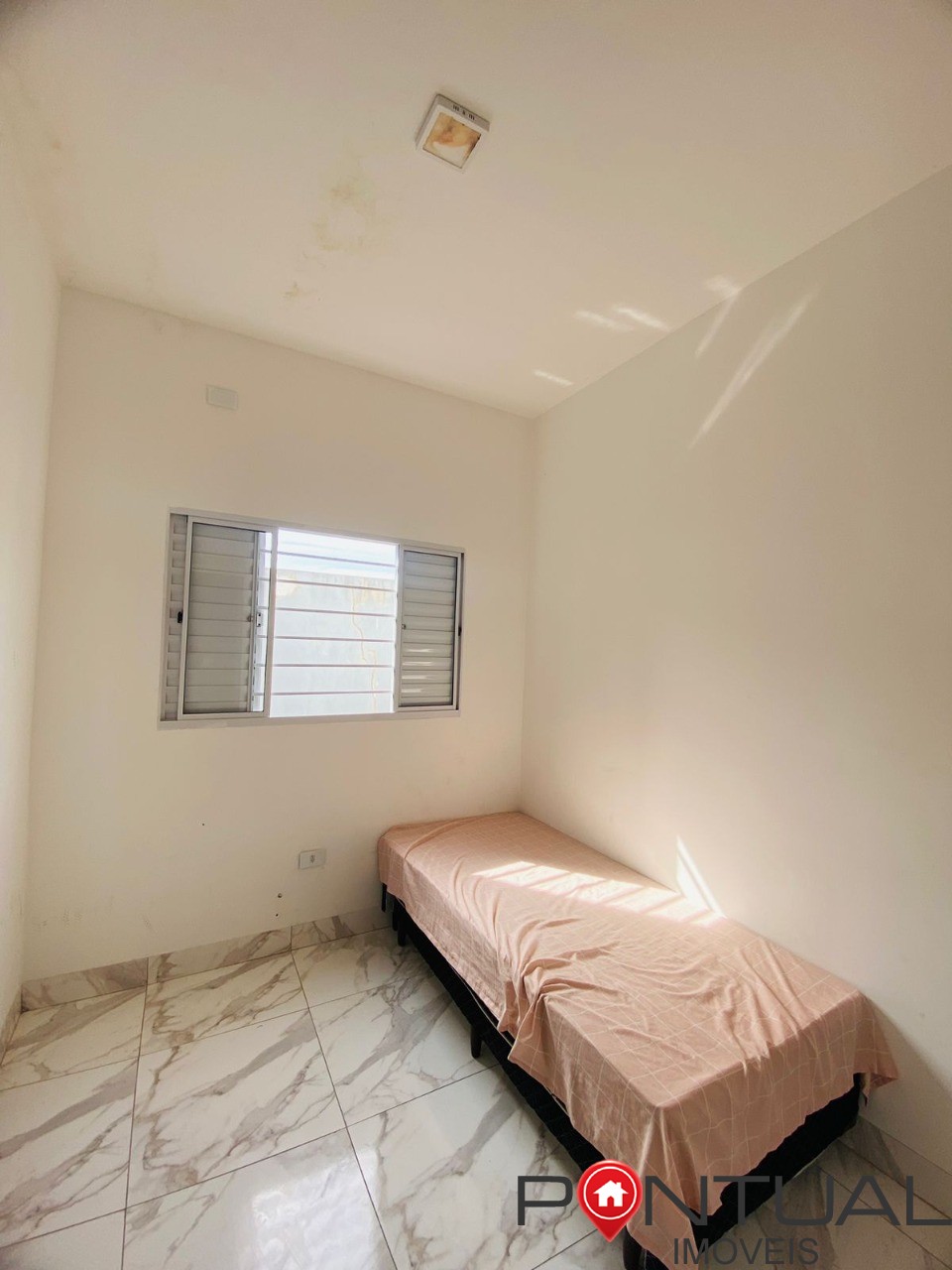 Casa à venda em marília na região do jardim bandeirantes. Ma