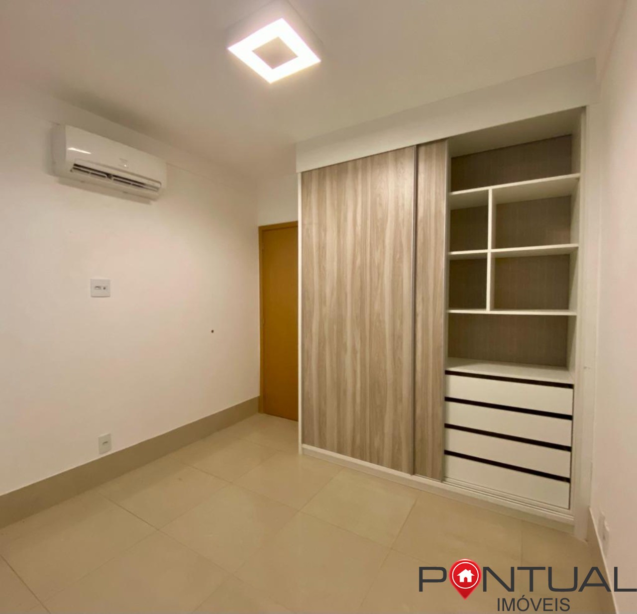Apartamento de luxo à venda em Marília-SP, Jardim São Geraldo: 3 quartos, 3 suítes, 1 sala, 4 banheiros, 2 vagas de garagem, 145,50 m².