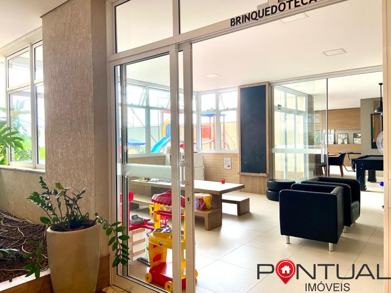 Apartamento de luxo à venda em Marília-SP, Jardim São Geraldo: 3 quartos, 3 suítes, 1 sala, 4 banheiros, 2 vagas de garagem, 145,50 m².