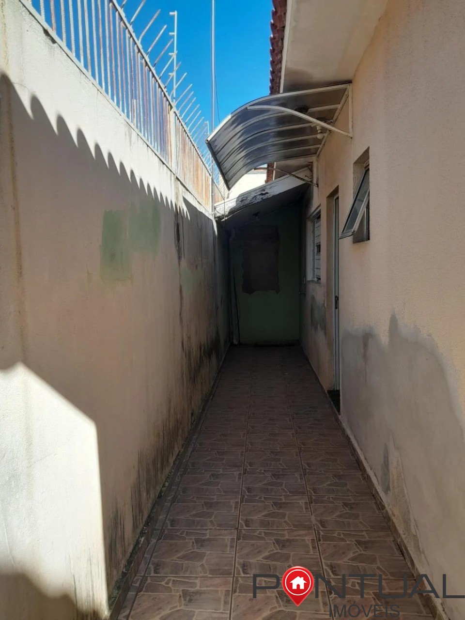 Imperdível Casa à Venda em Marília-SP no Bairro Parque São Jorge. Venha conhecer!