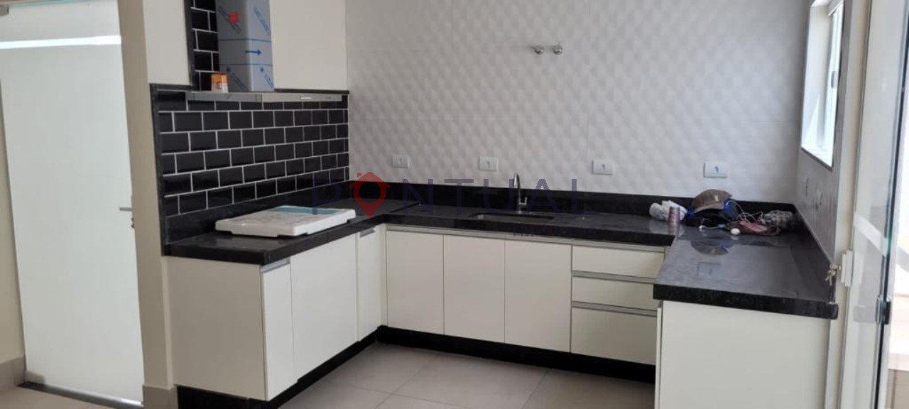 Casa para alugar ou comprar em Marília. 3 quartos, 1 suíte, 151m², 2 vagas. Agende visita hoje!