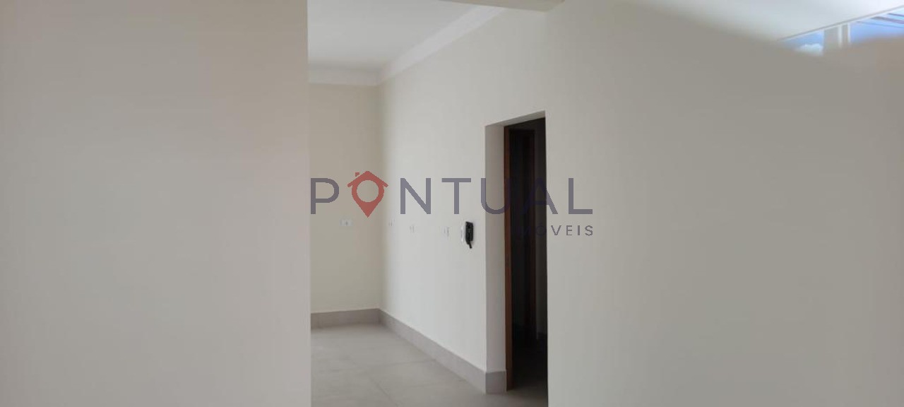 Casa para alugar ou comprar em Marília. 3 quartos, 1 suíte, 151m², 2 vagas. Agende visita hoje!