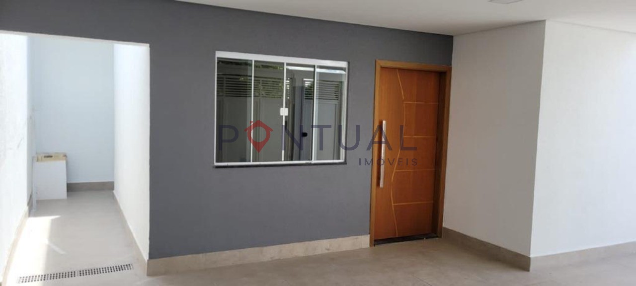 Casa para alugar ou comprar em Marília. 3 quartos, 1 suíte, 151m², 2 vagas. Agende visita hoje!