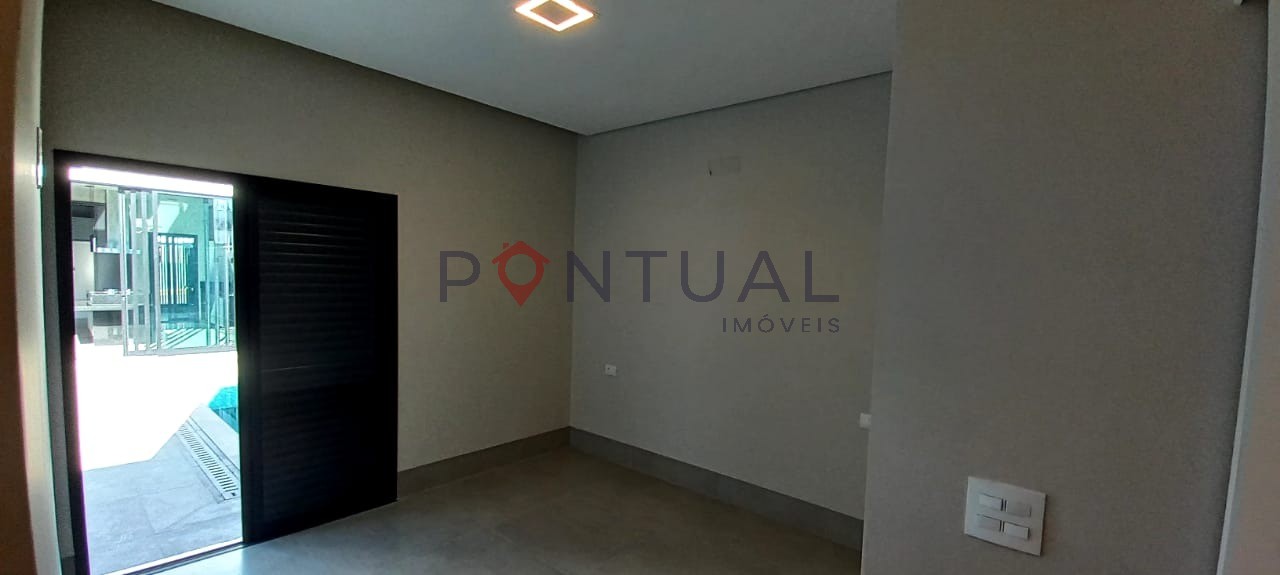 Imperdível oportunidade: Casa à venda em Marília-SP, Jardim Esmeralda, 3 quartos, 3 suítes, 1 sala, 4 banheiros, 2 vagas, 185m².