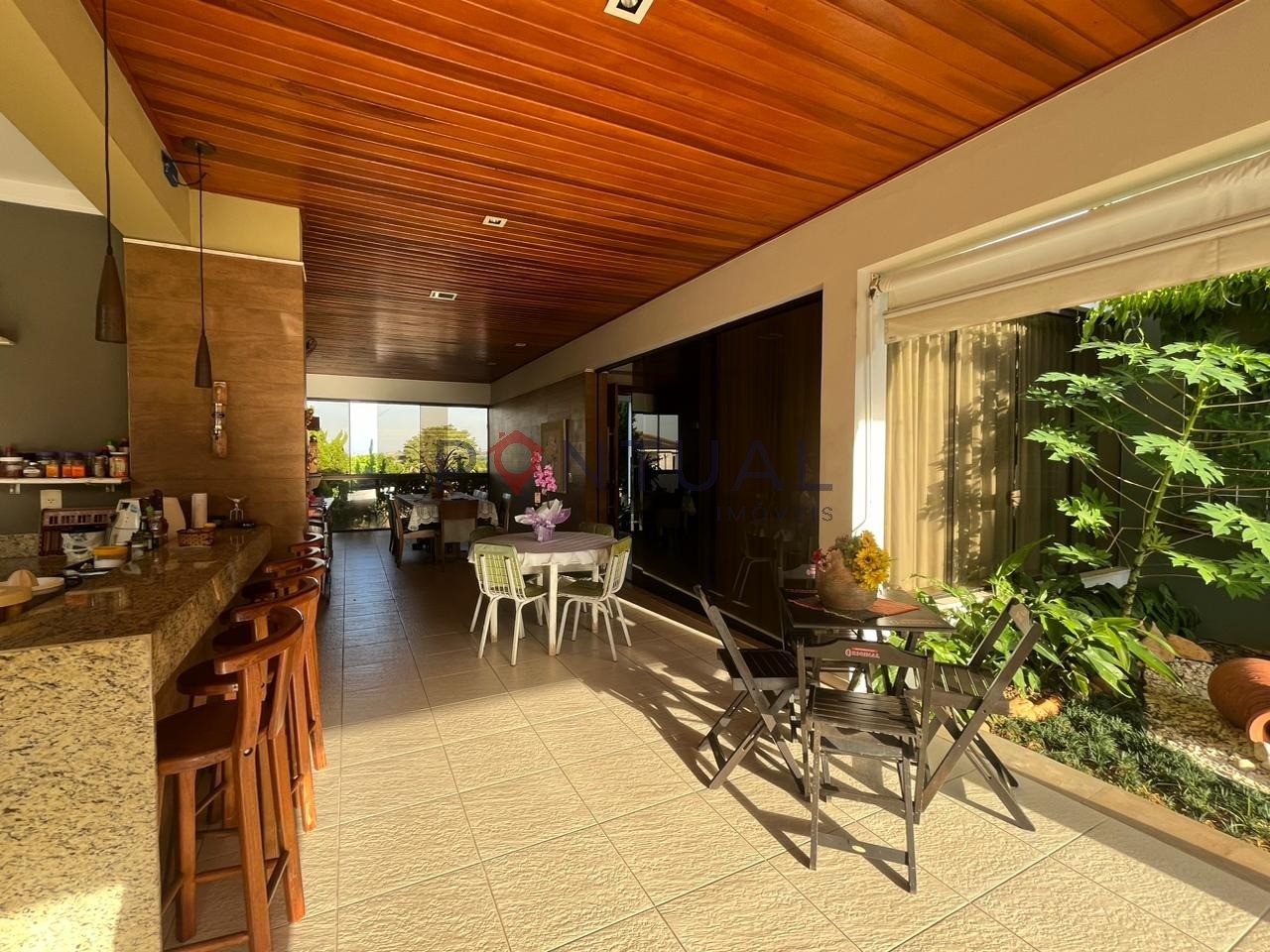 Casa para venda ou alugar com piscina em Marília no Condomínio Portal da Serra. Confira!
