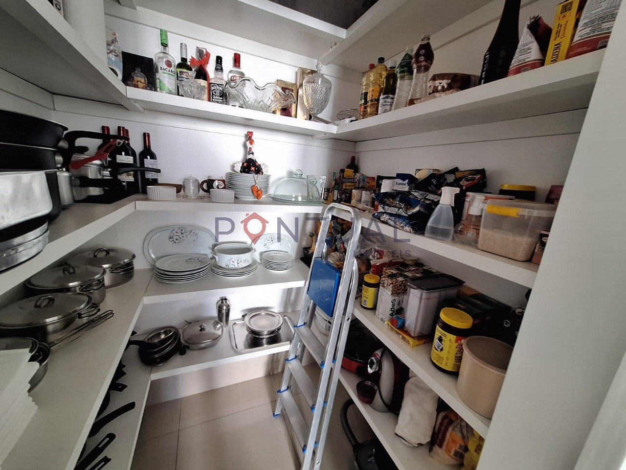 Apartamento de Luxo à Venda ou para alugar em Marília-SP, Bairro Fragata. Venha conferir!