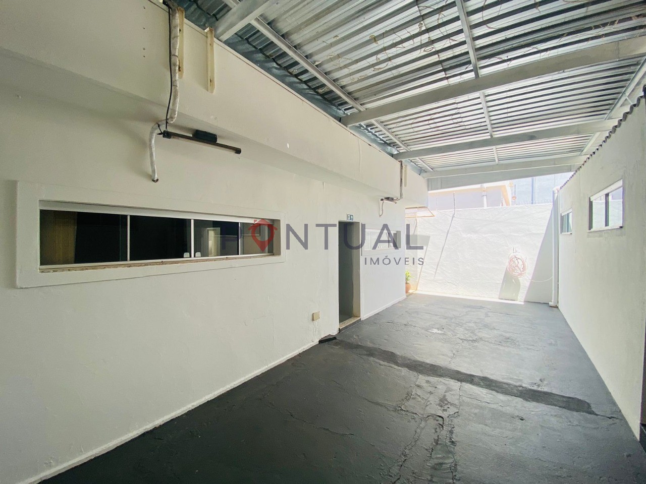 Sala Comercial para Locação em Marília-SP, Bairro Barbosa. Venha conhecer!
