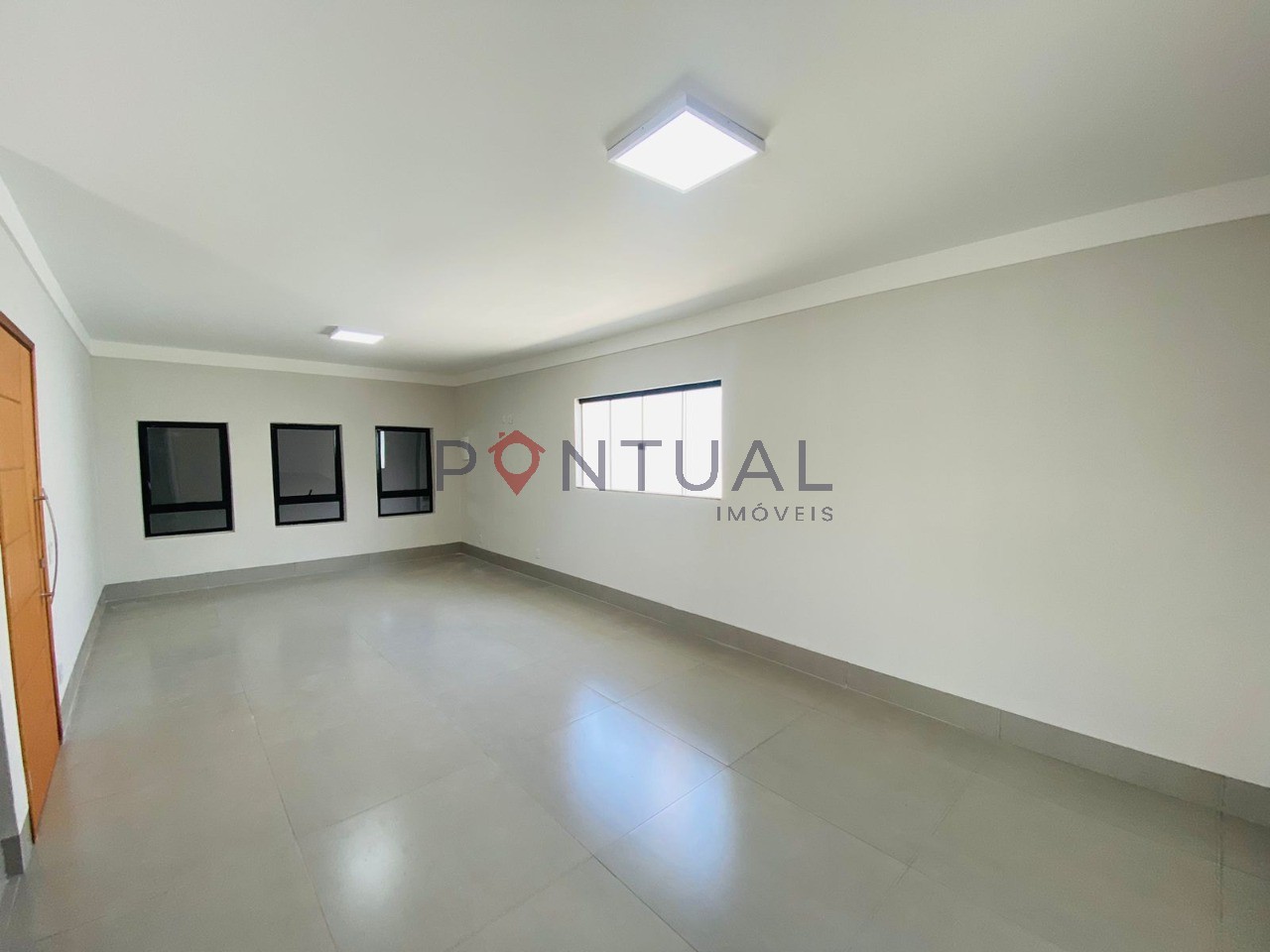 Casa à venda em marília pertinho do centro. Venha conhecer!