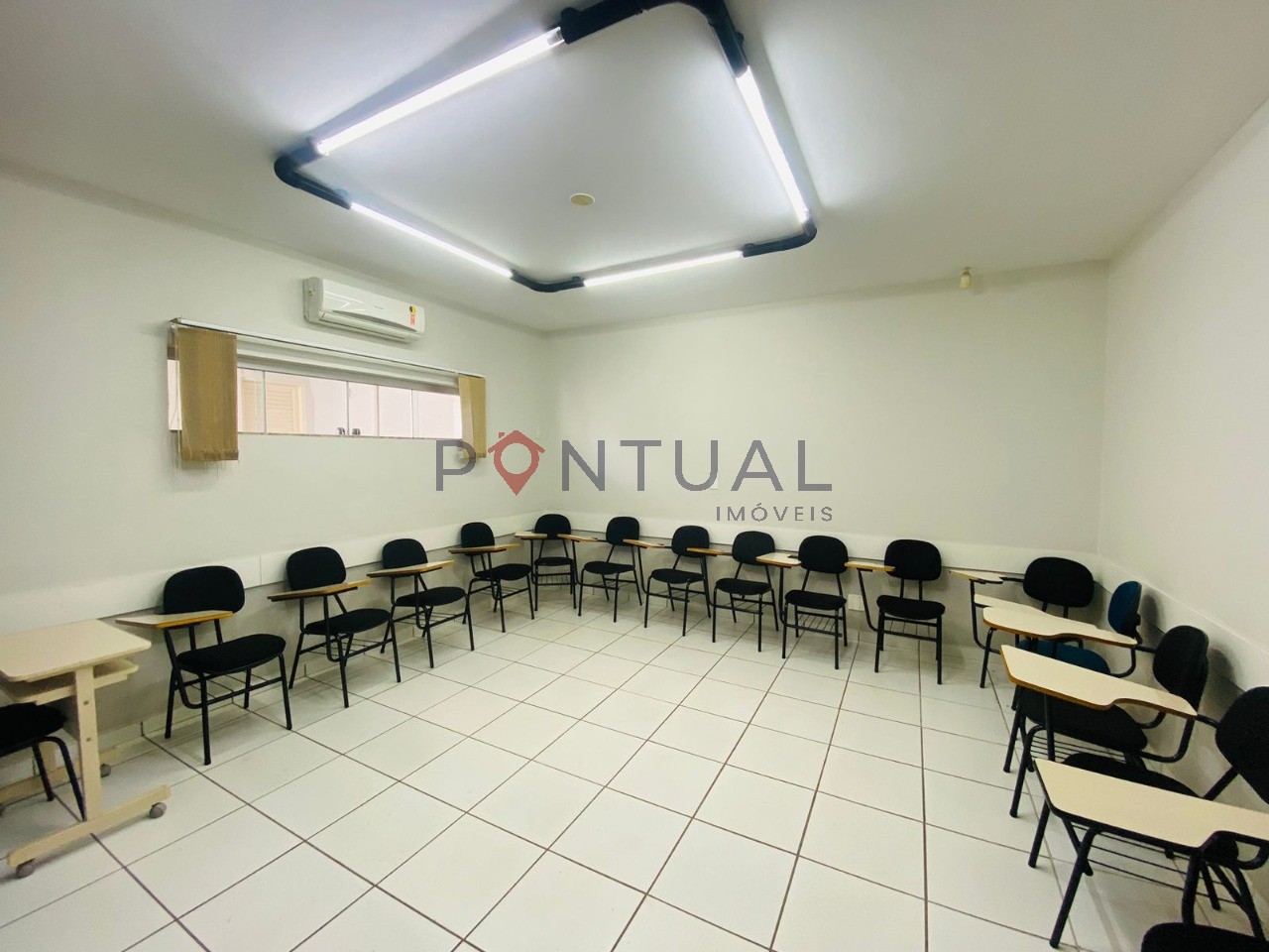 Sala Comercial para Locação em Marília-SP, Bairro Barbosa. Venha conhecer!