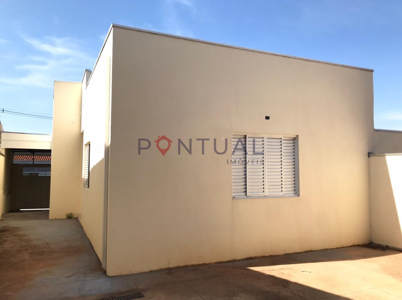 Casa à venda em Marília-SP no bairro Palmital. Agende uma visita!