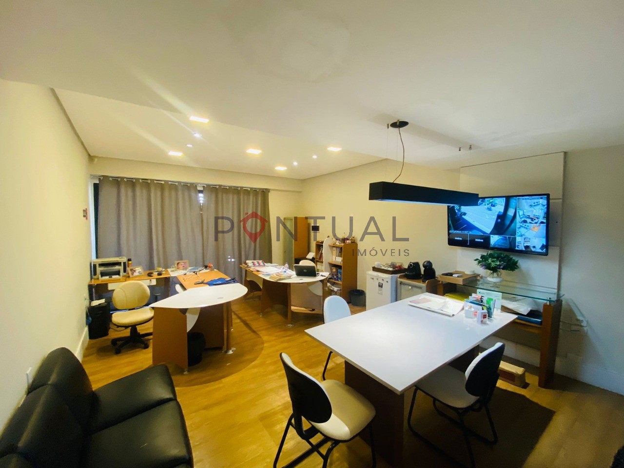 Sala Comercial para Locação em Marília-SP, Bairro Barbosa. Venha conhecer!