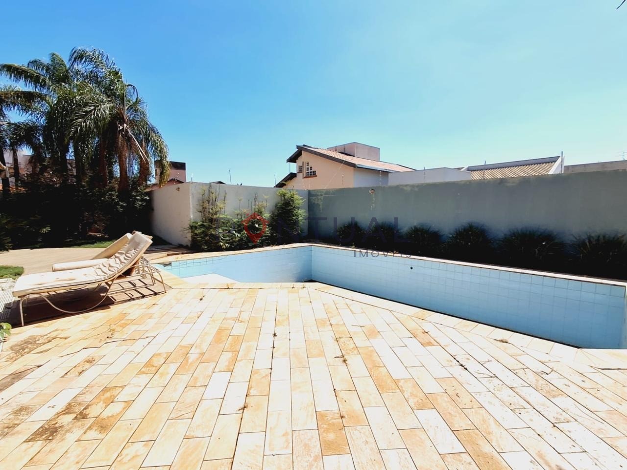 Casa para alugar de alto padrão no Jardim Maria Izabel em Marília-SP. Venha conhecer!