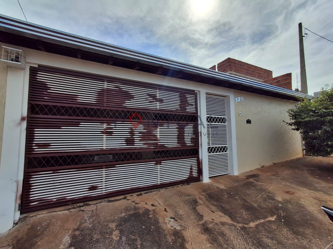 Casa para alugar ou comprar em marília. 3 quartos, 1 suíte, 