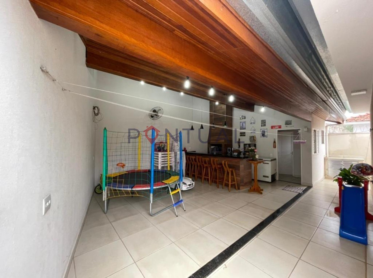 Espetacular casa à venda em marília-sp, no jardim parati! 3 