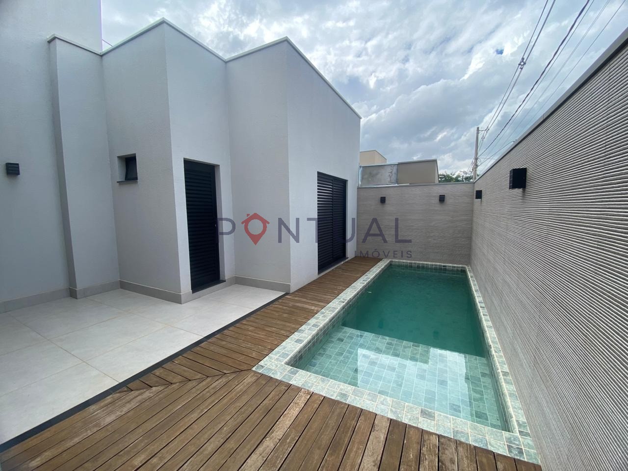 Casa à venda no esmeralda residence ii, marília sp: 3 suítes