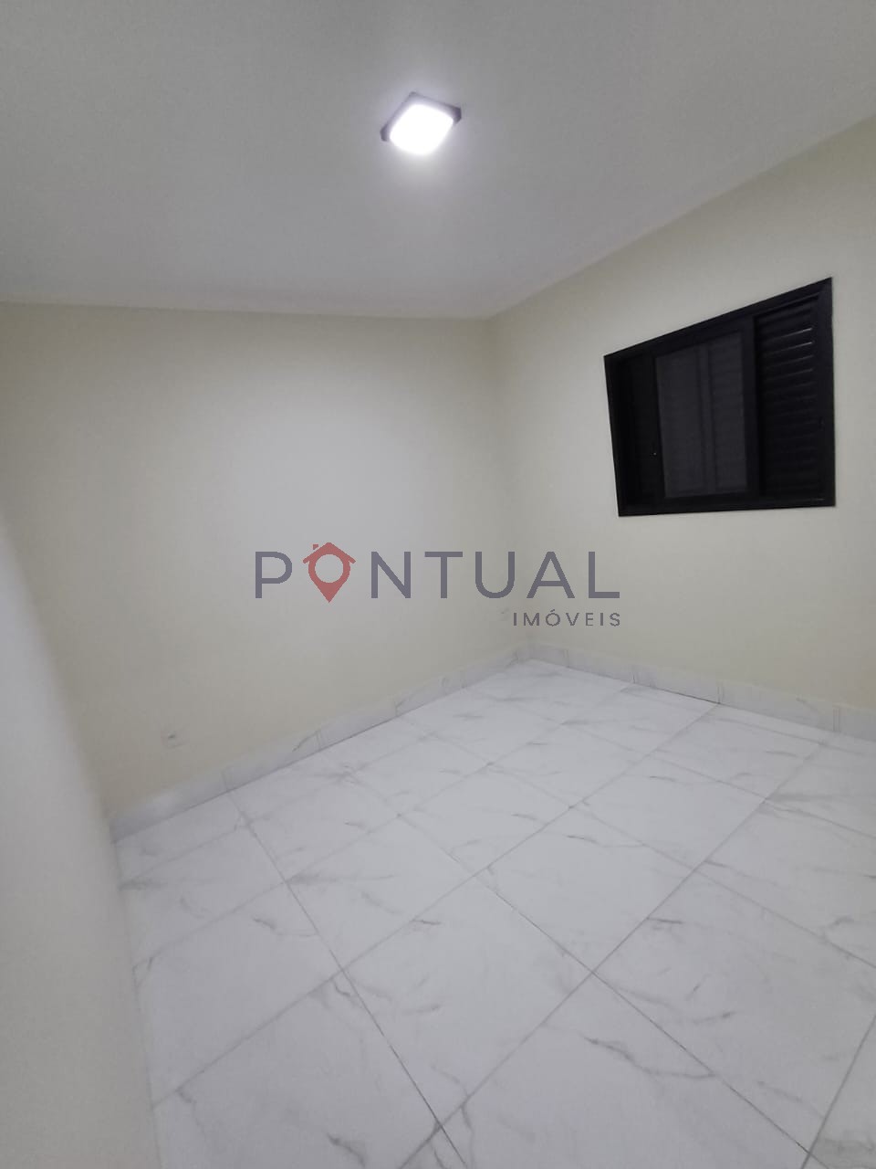Casa à venda em Marília na Zona Norte. Venha conhecer e comprar com a Pontual Imóveis sua imobiliária em Marília. Simule seu financiamento!