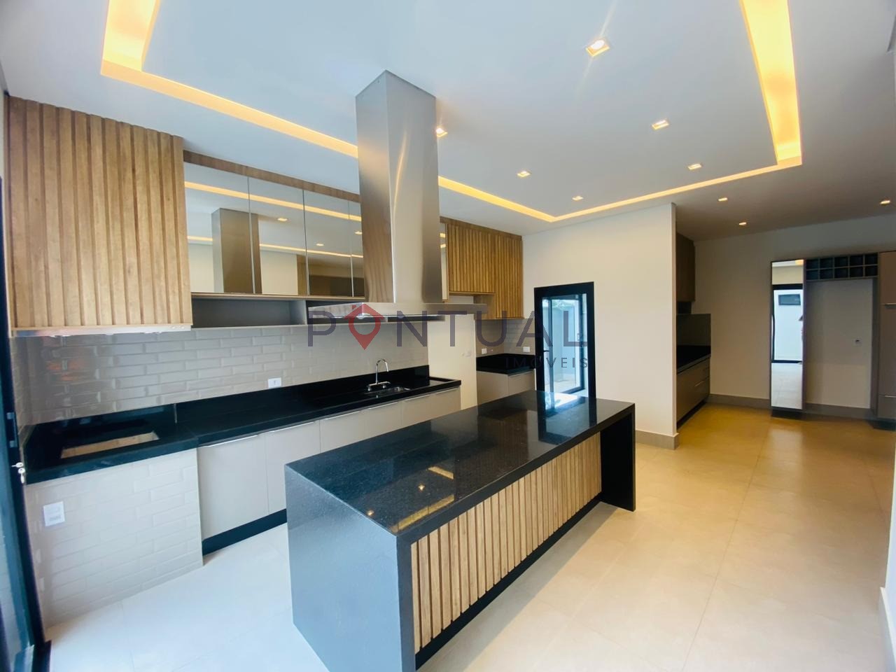 Casa à venda no esmeralda residence ii, marília sp: 3 suítes