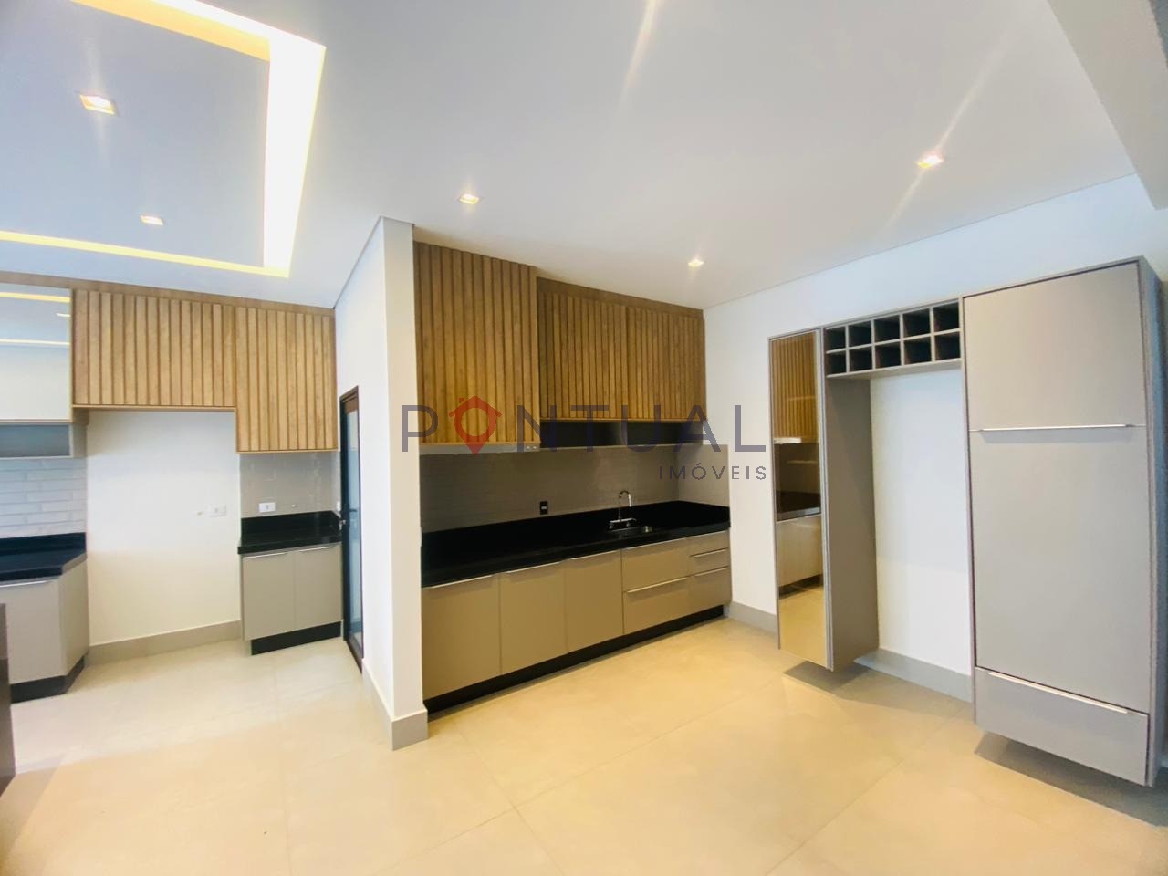 Casa à venda no esmeralda residence ii, marília sp: 3 suítes