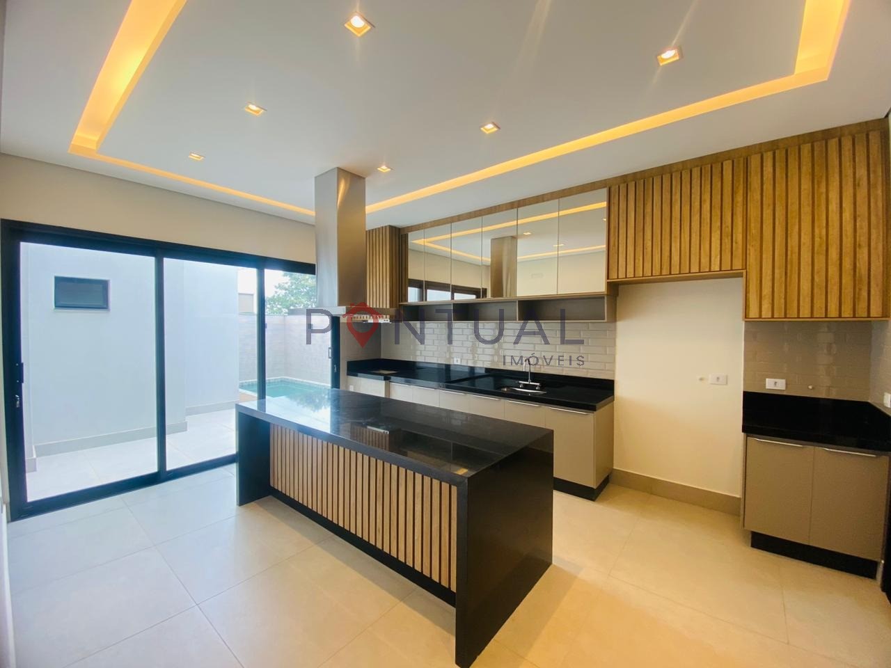 Casa à venda no esmeralda residence ii, marília sp: 3 suítes