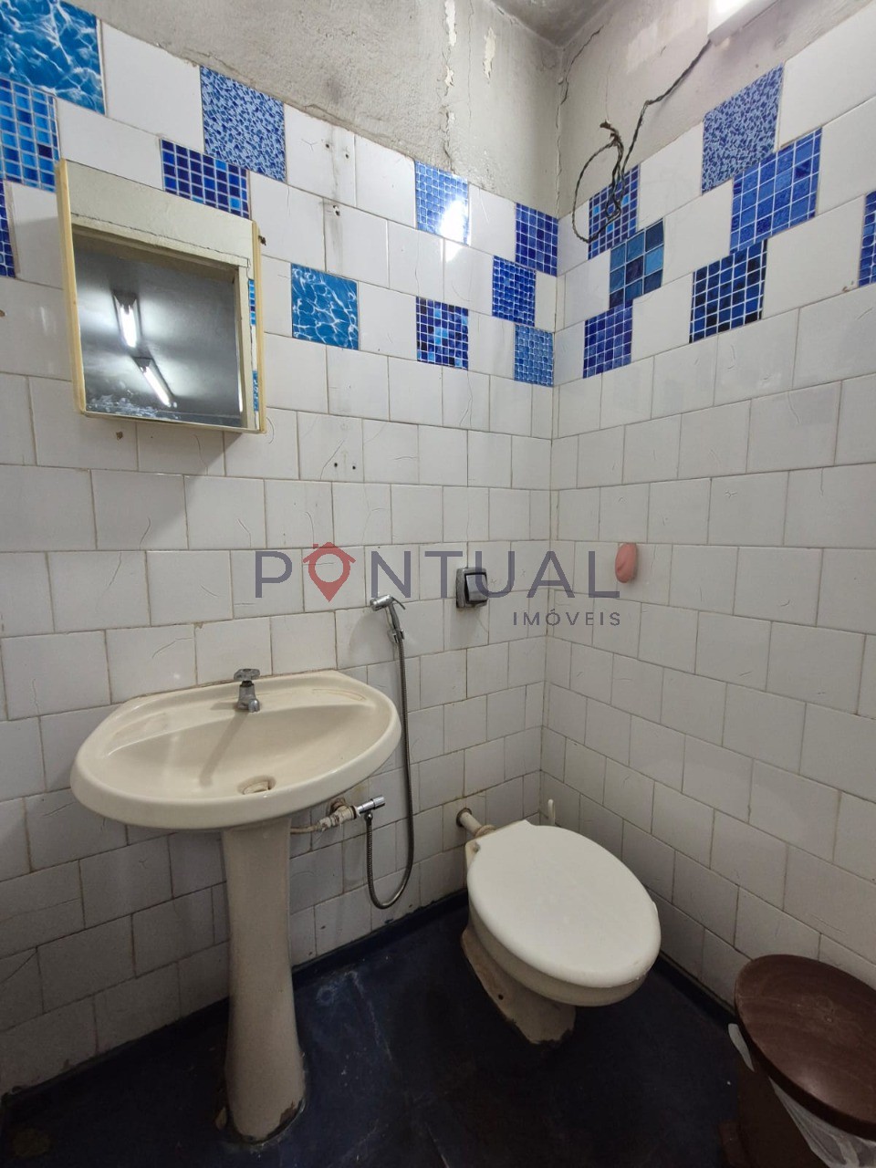 Salão Comercial para alugar em Marília-SP, Bairro Marília. Marque uma visita!