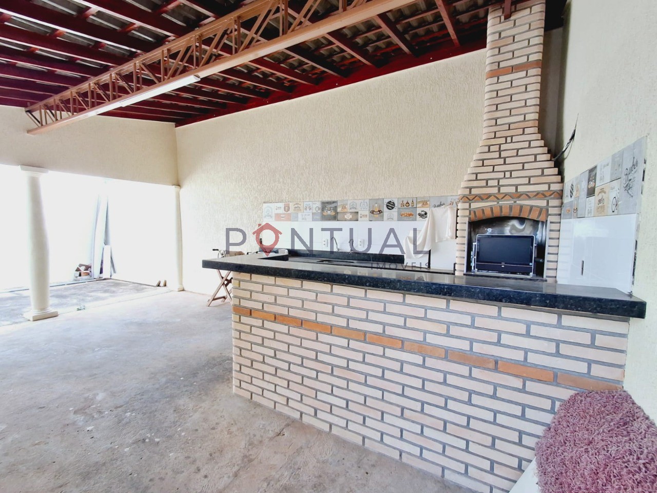 Casa para alugar ou comprar em Marília. 3 quartos, 1 suíte, 250m².Agende visita hoje!