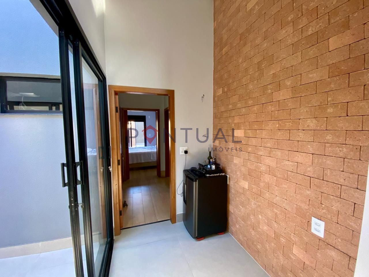 Casa de 3 Quartos 1 Suíteno bairro Sérgio Roim Marília - Venda R$ 570.000 - Visite e compre com Pontual Imóveis sua imobiliária em Marília