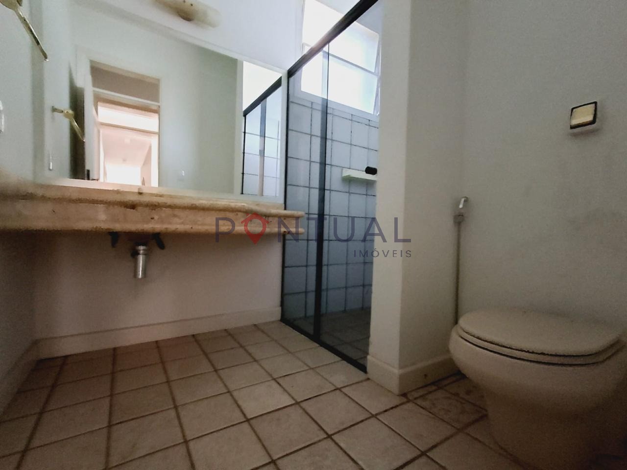 Casa para alugar de alto padrão no Jardim Maria Izabel em Marília-SP. Venha conhecer!