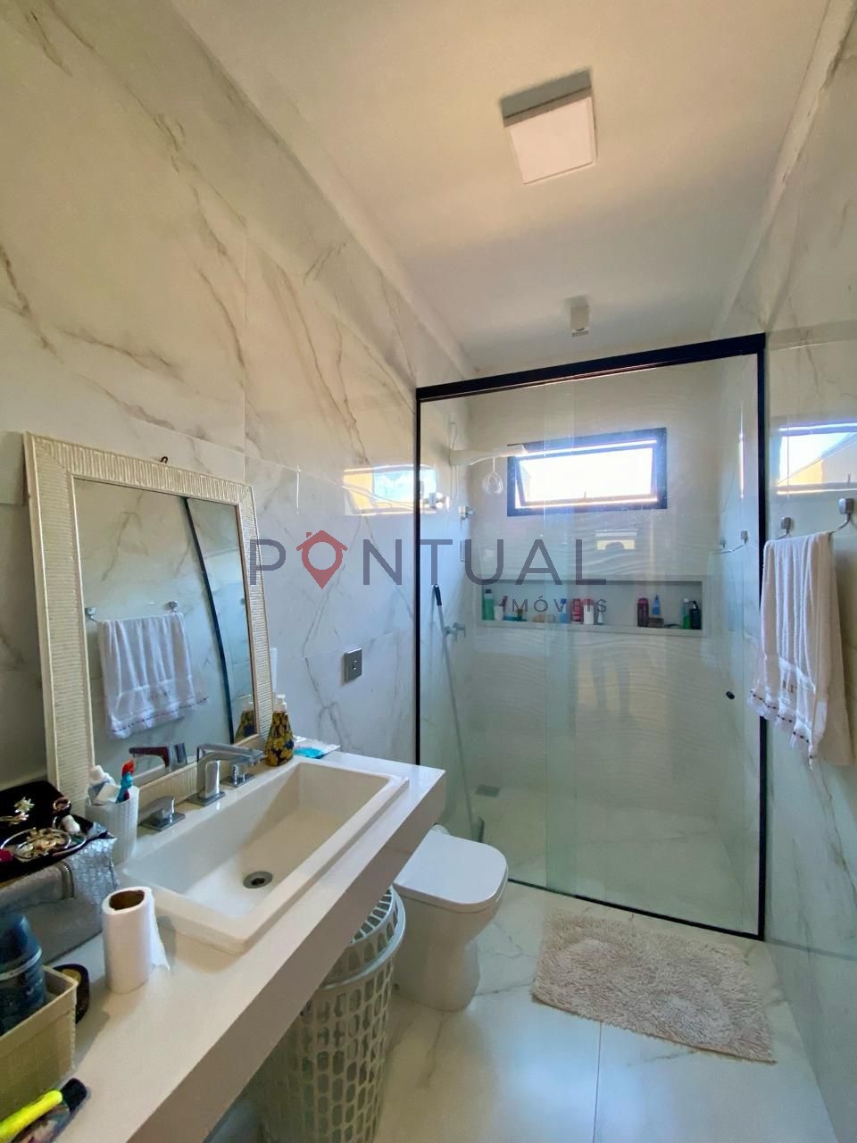 Casa de 3 quartos 1 suíteno bairro sérgio roim marília - ven