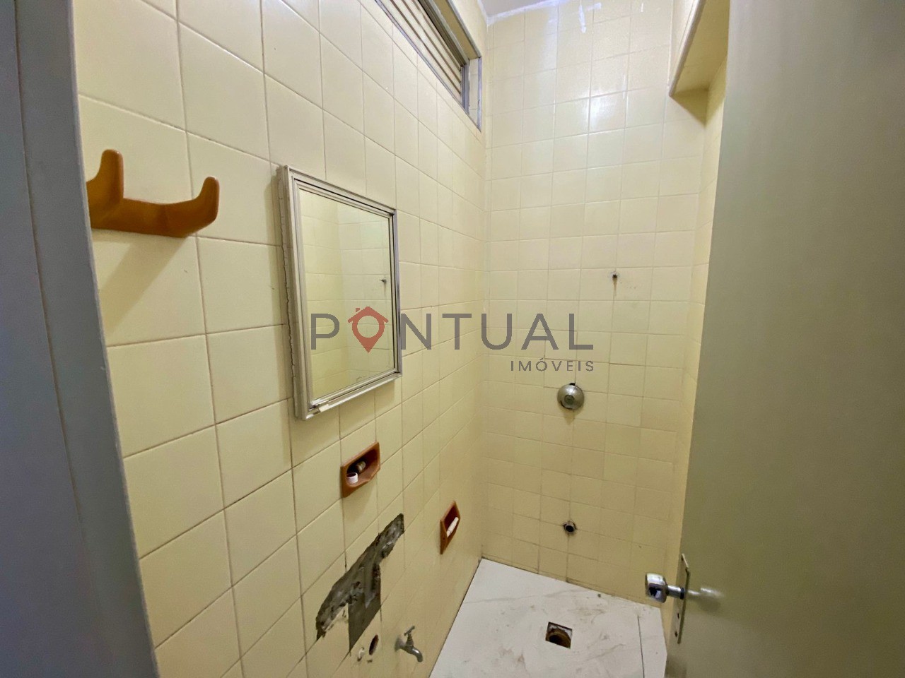Sala Comercial em Condomínio à Venda em Marília-SP: Localização Privilegiada no Centro, 1 Sala, 2 Banheiros, 52m² de Área.