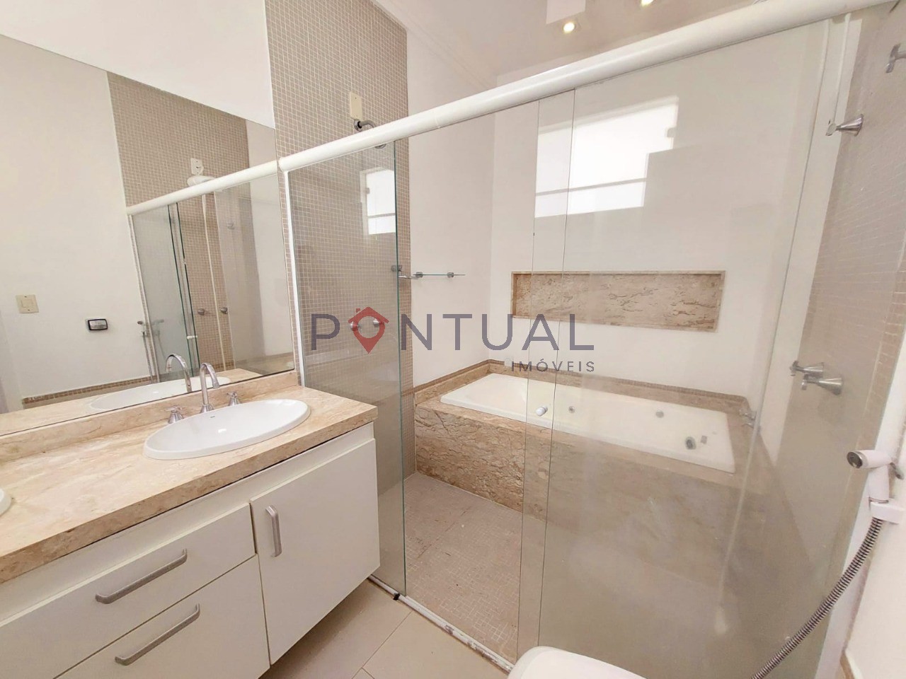 Casa para alugar no Parque das Esmeraldas II, Marília-SP. Agende uma visita!