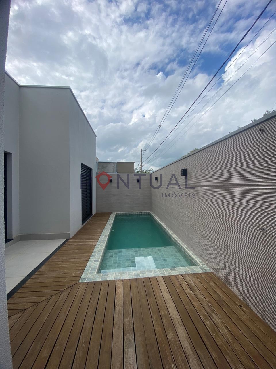 Casa à venda no esmeralda residence ii, marília sp: 3 suítes