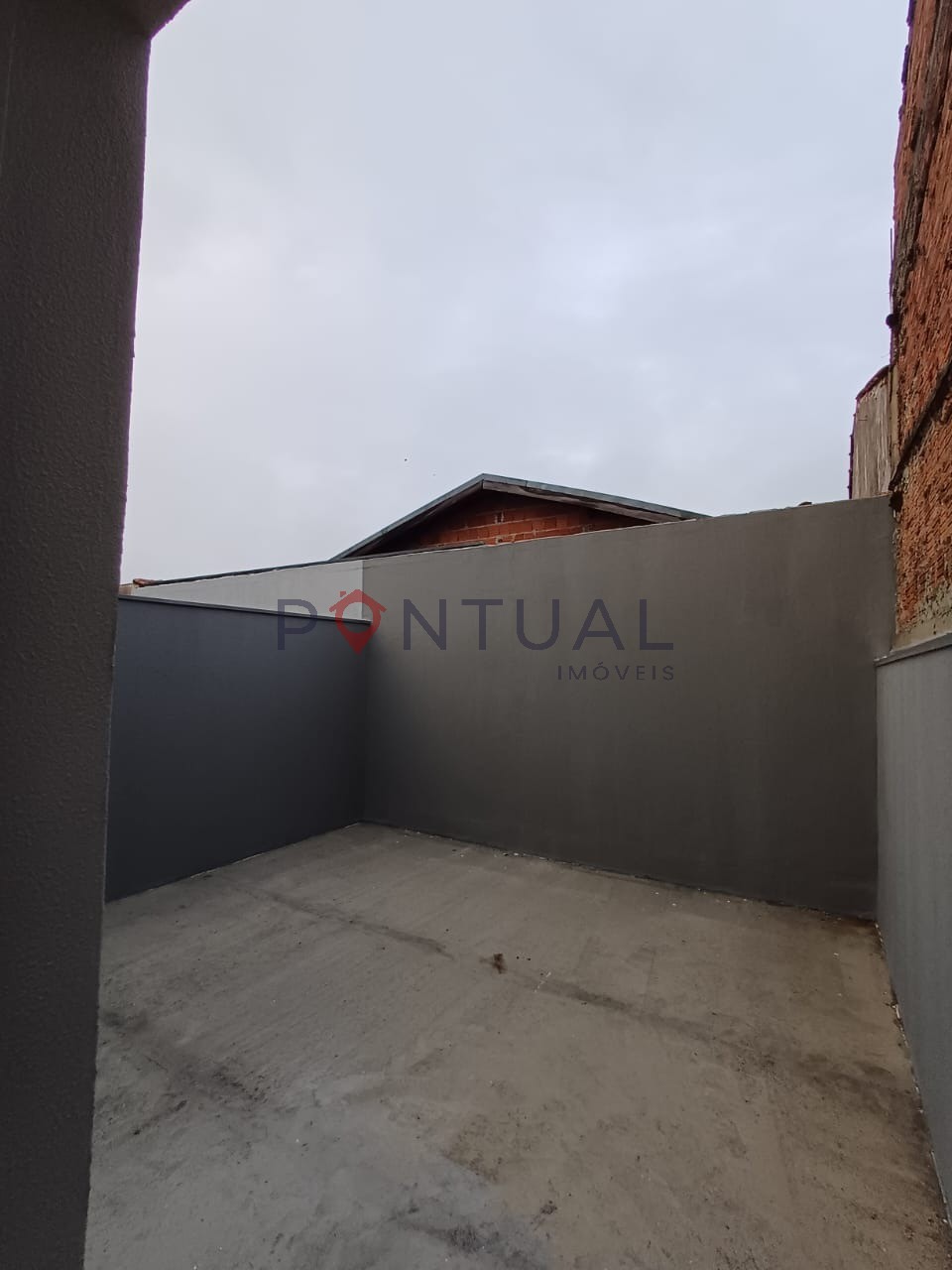 Casa à venda em Marília na Zona Norte. Venha conhecer e comprar com a Pontual Imóveis sua imobiliária em Marília. Simule seu financiamento!