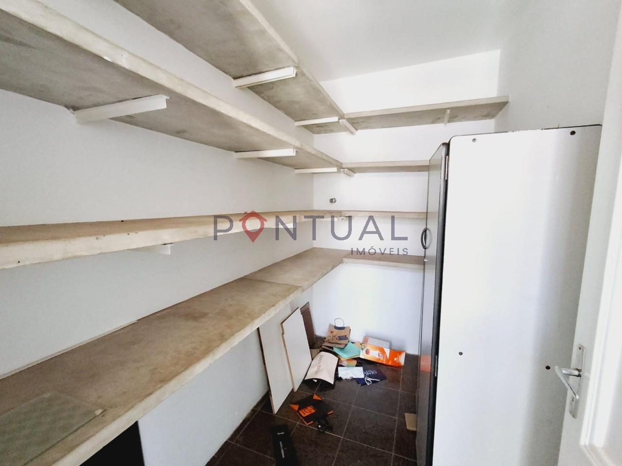 Casa para alugar de alto padrão no Jardim Maria Izabel em Marília-SP. Venha conhecer!