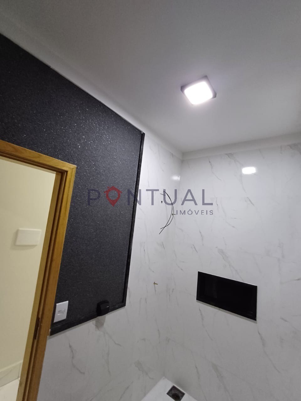 Casa à venda em Marília na Zona Norte. Venha conhecer e comprar com a Pontual Imóveis sua imobiliária em Marília. Simule seu financiamento!