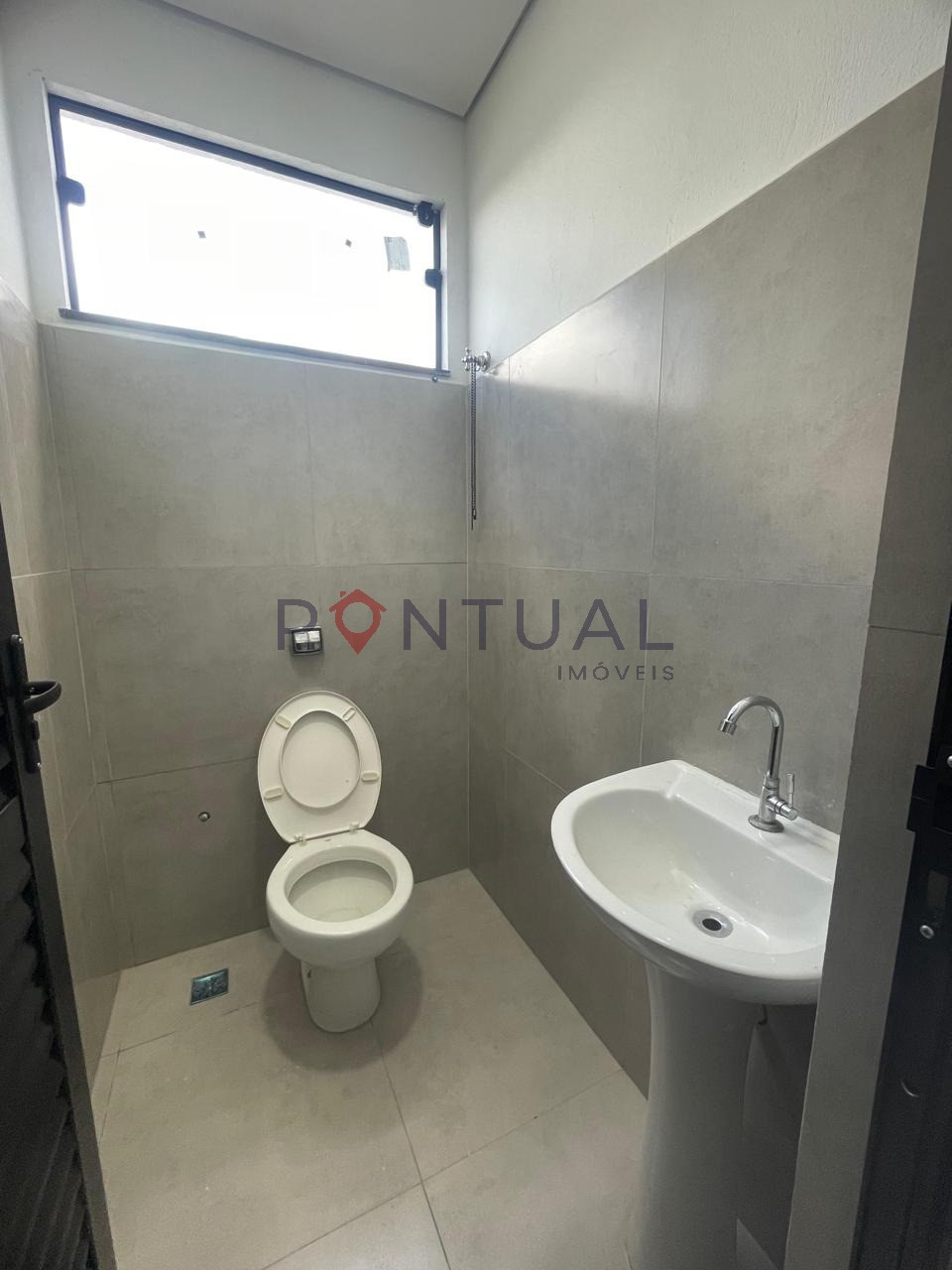 Excelente oportunidade de alugar barracão comercial no bairro Palmital em Marília-SP! Agende já a sua visita!