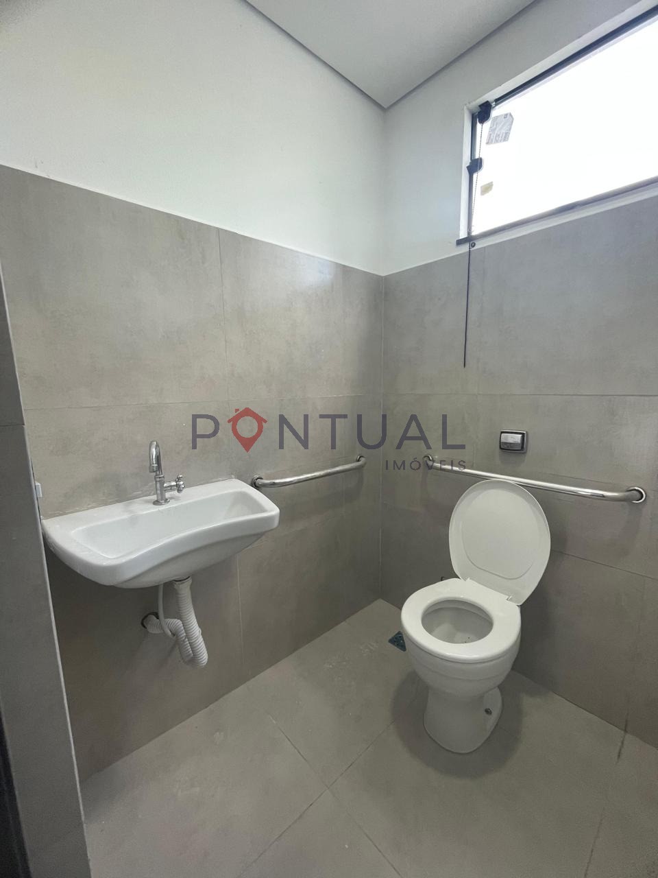 Excelente oportunidade de alugar barracão comercial no bairro Palmital em Marília-SP! Agende já a sua visita!