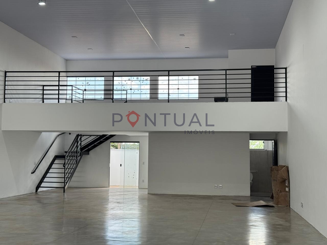 Excelente oportunidade de alugar barracão comercial no bairro Palmital em Marília-SP! Agende já a sua visita!