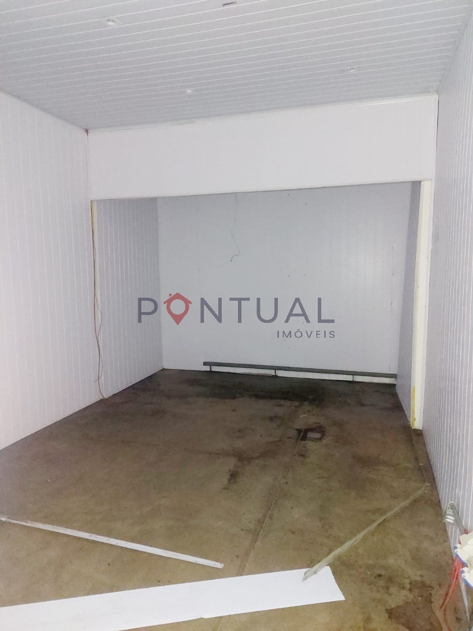 Aluguel de barracão comercial no jardim vitória, marília-sp.